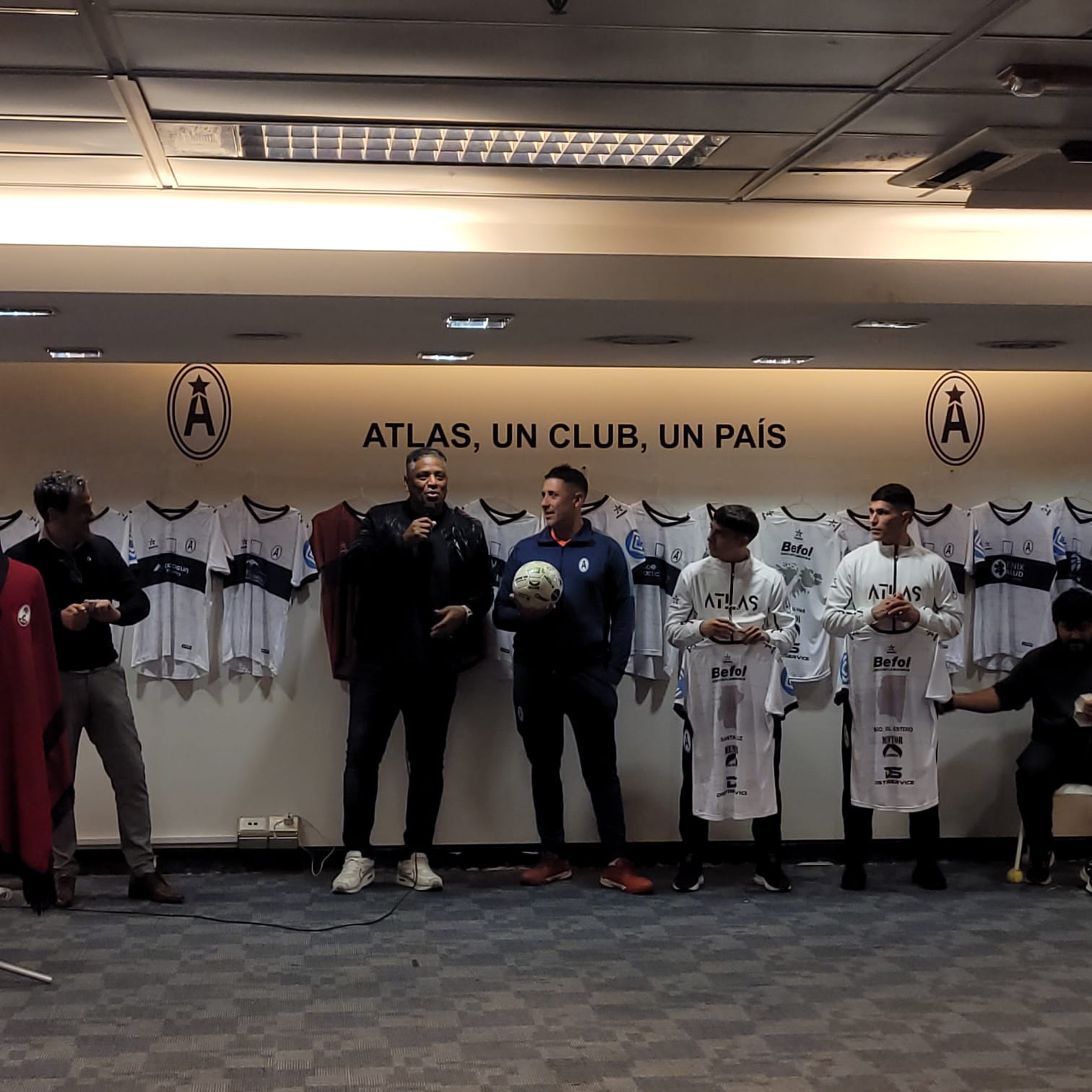 Otro novedosa movida marketinera de Atlas: una camiseta, una provincia