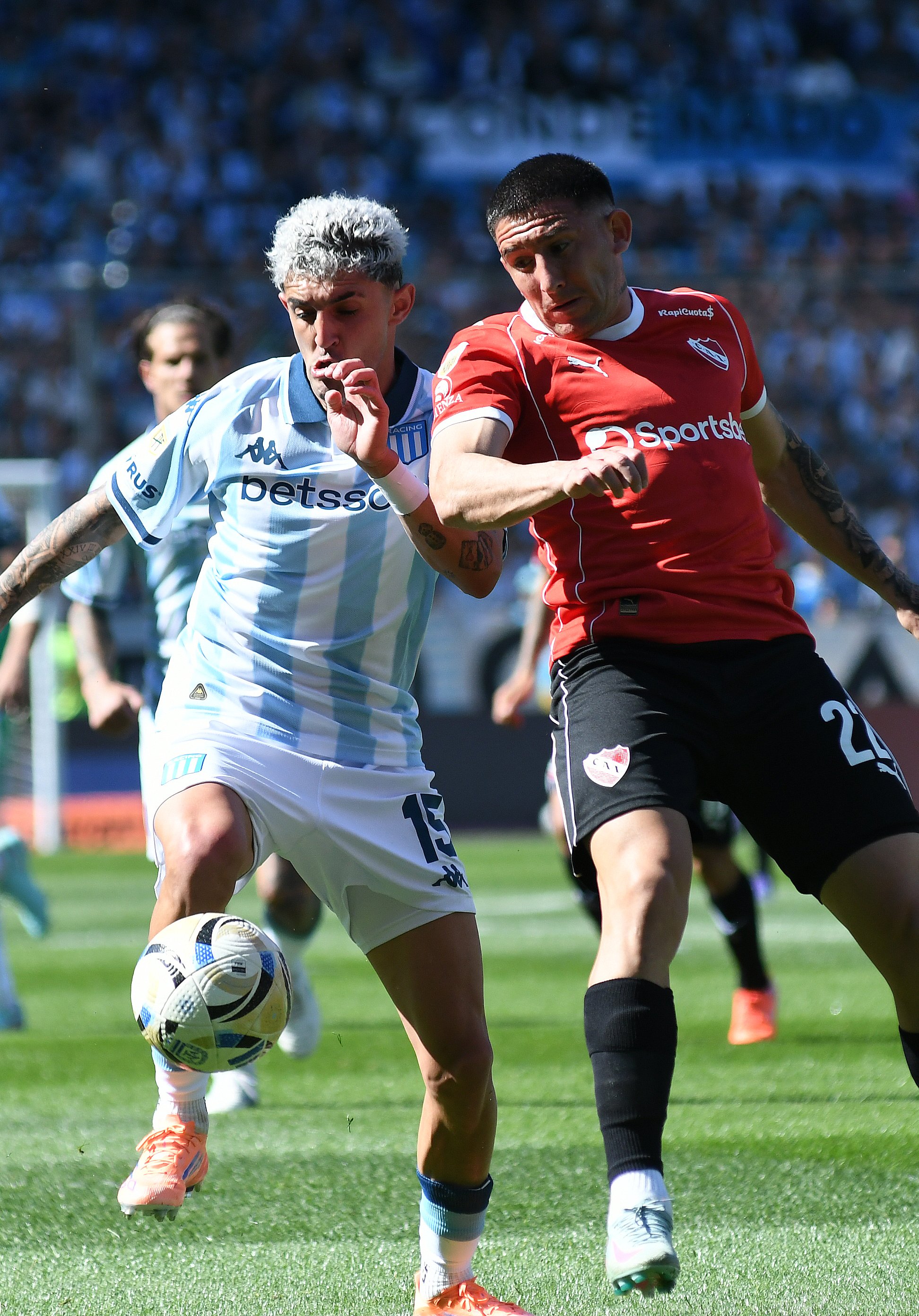 En un clásico sin goles pero con emociones, empataron Racing e Independiente